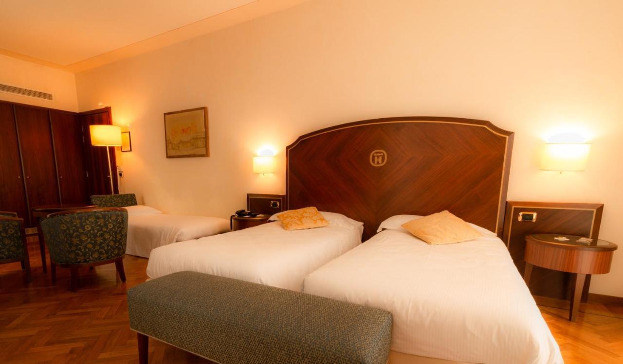 Hotel Alla Torre Castelfranco Veneto Exterior photo